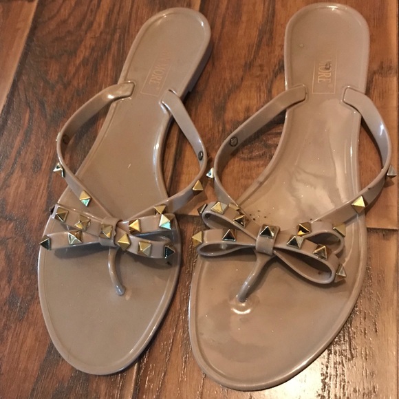 Ann More Shoes - Gold Stud Nude Bow Sandals Size 10